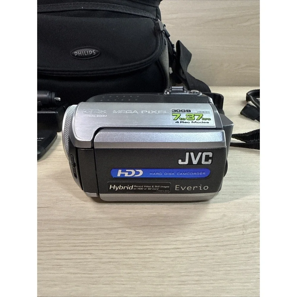 JVC Everio GZ-MG155U Black LCD 800x Digital Zoom Handheld MiniDV Camcorder WORKS